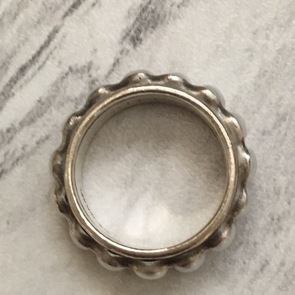 Sterling Silver Ring - Picture 2 of 4